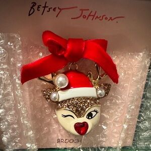 NWT BETSEY JOHNSON Christmas Red-Nosed Reindeer Brooch Pin w/ Holiday Gift Box